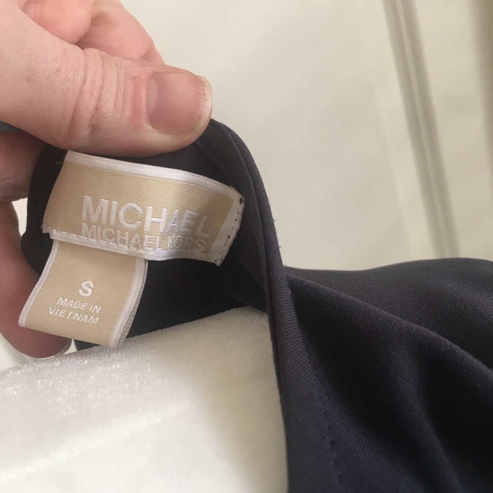 Michael Kors size small dress - Picture 4 of 4